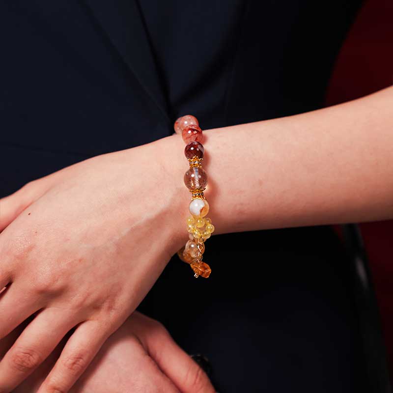 oVella Tricolor Crystal Energy Protection Bracelet for Wealth, Confidence & Spiritual Healing